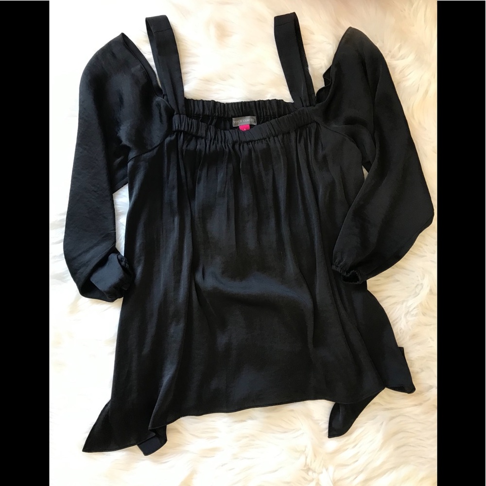 Vince Camuto Cold Shoulder Top
